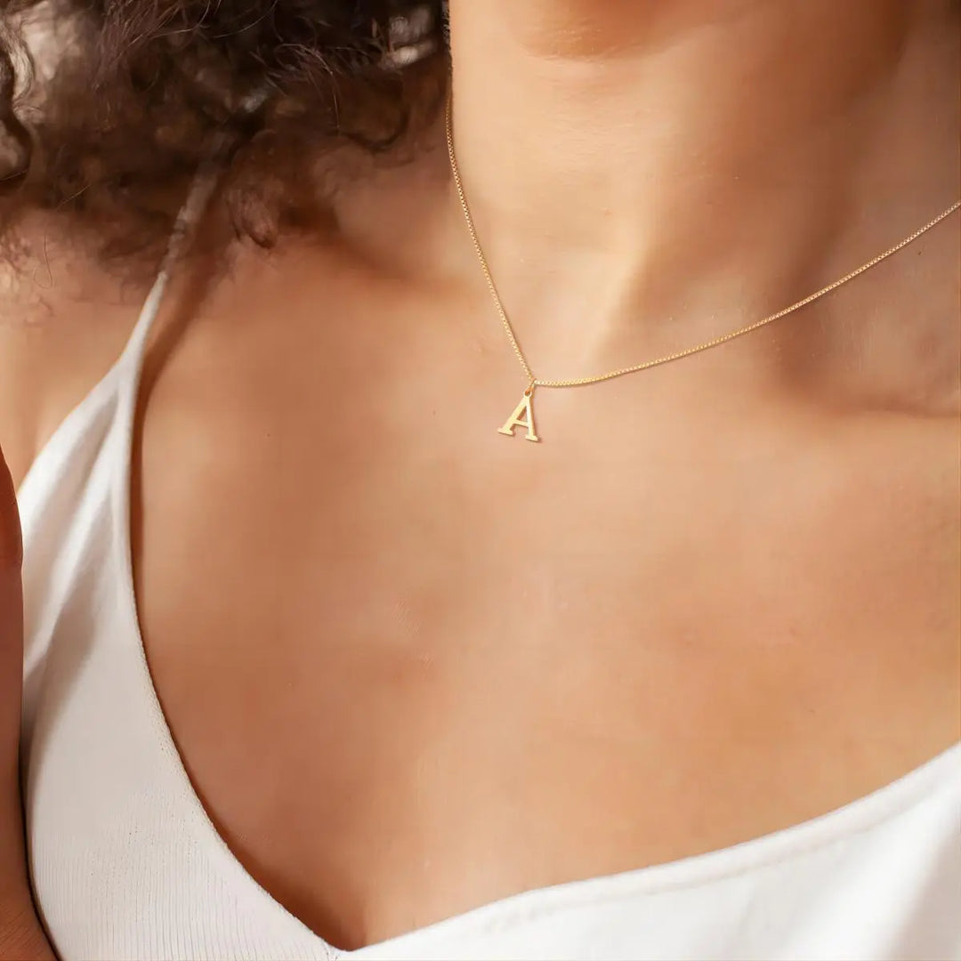 Collier avec initiales lettres d’amour